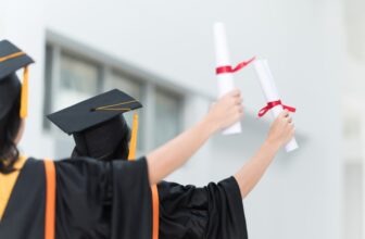 Students celebrate graduation in convocation